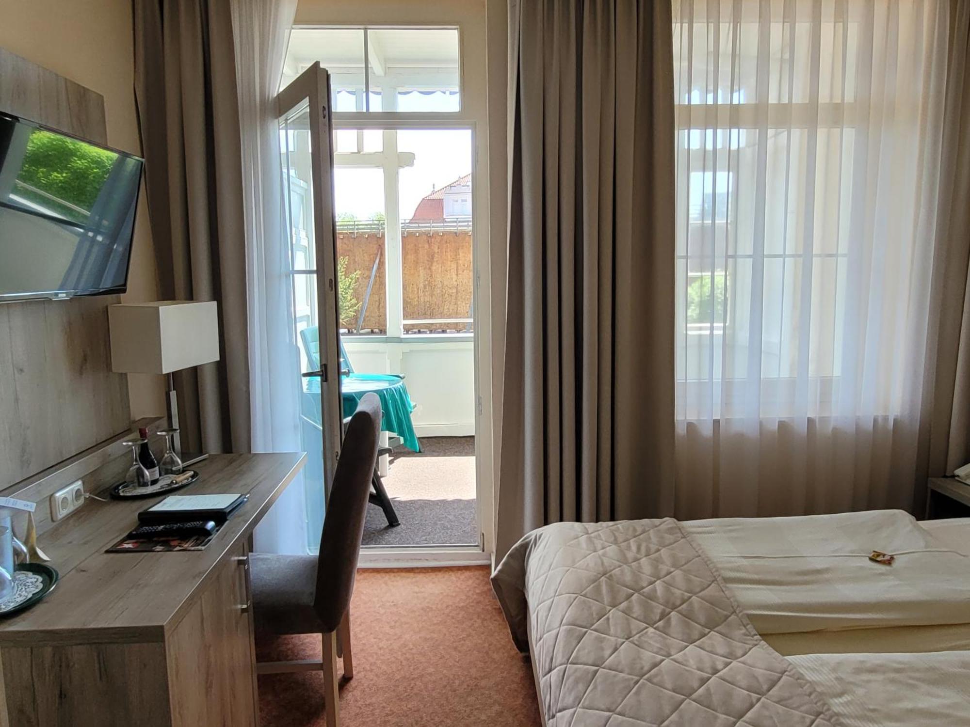 Hotel Rosengarten Bad Salzuflen Esterno foto